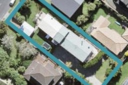 2/949 Beach Road, Torbay, Auckland