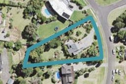 28 Laingfield Terrace, Laingholm, Auckland