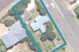 5 Cook Street, Carters Beach, Westport