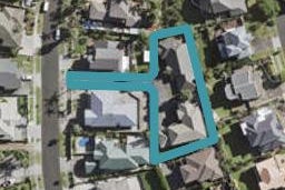 2/22 Ribbonwood Crescent, Goodwood Heights, Auckland
