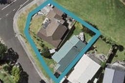 93 Trias Road, Totara Vale, North Shore City
