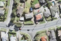 2/147A Carlisle Road, Northcross, Auckland