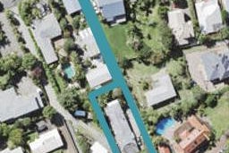 2/92 Saddleback Rise, Murrays Bay, Auckland