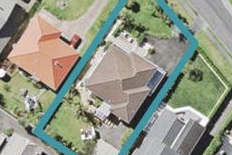 18 Scarboro Terrace, Murrays Bay, Auckland
