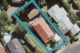8 McDowell Crescent, Hillcrest, Auckland