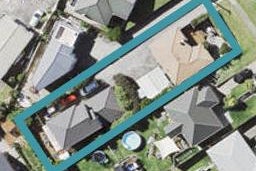 2/662 East Coast Road, Pinehill, Auckland