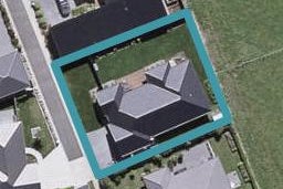 16 Wentworth Lane, Waiwhakaiho, New Plymouth