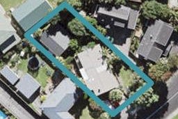 5 Lantana Road, Green Bay, Auckland