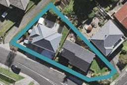 1/2 Sovereign Place, Glenfield, Auckland