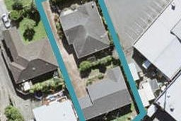 2/2 County Road, Torbay, Auckland
