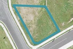 1 Johns Creek Crescent, Silverdale, Silverdale
