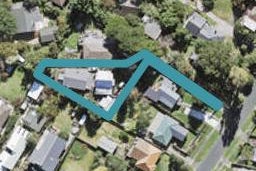 1/10 Rambler Crescent, Beach Haven, Auckland