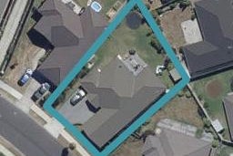 33 Tallentire Crescent, Huntington, Hamilton