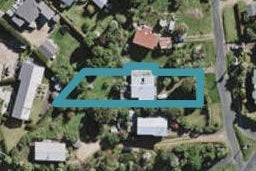 11 Park Road, Surfdale, Waiheke Island