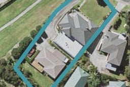 1/728 East Coast Road, Pinehill, Auckland