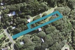 19 North Piha Road, Piha, Piha