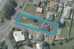 16 Brighton Road, Green Island, Dunedin
