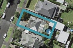 12 Summer Street, Stanley Point, Auckland