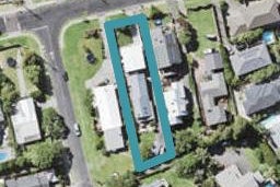 2/110 Saddleback Rise, Murrays Bay, Auckland