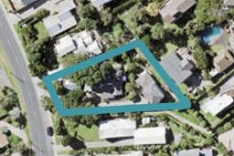 2/565 Beach Road, Murrays Bay, Auckland