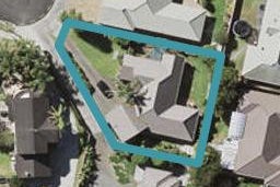 10 Bard Place, Golflands, Auckland