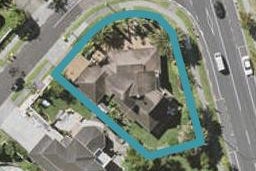 1 Carrowmore, Pinehill, Auckland