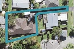 11A Bishop Street, Green Bay, Auckland
