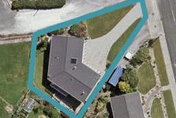 104 Marine Parade, Bluff