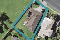 46 Lexington Drive, Botany Downs, Auckland