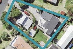 2/12 Philson Terrace, Browns Bay, Auckland