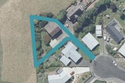 27 Delphic Street, Sawyers Bay, Port Chalmers