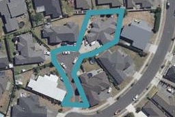 10 Cole Thomas Place, Huntington, Hamilton