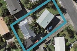 1/68 Totaravale Drive, Totara Vale, Auckland