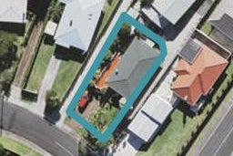 9 Chilcott Road, Henderson, Auckland