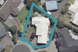 9 Badminton Court, Huntington, Hamilton