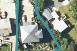 14 Field Terrace, French Pass