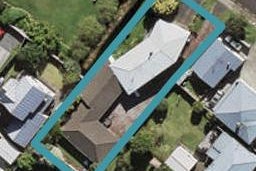 1/2 Rangiora Road, Greenlane, Auckland