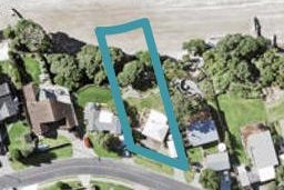 9 Hawke Crescent, Beachlands, Auckland