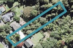 13 Raroa Terrace, Waiatarua, Auckland