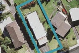 2/16 Shanaway Rise, Hillcrest, Auckland