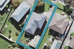 102 Lantana Road, Green Bay, Auckland