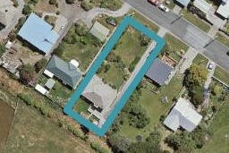 10 Pilcher Avenue, Bluff