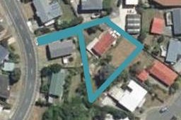 14 Gloaming Hill, Titahi Bay, Porirua