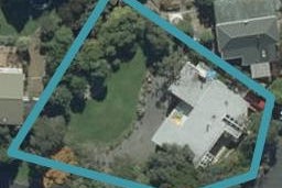 21 Howard Street, Macandrew Bay, Dunedin