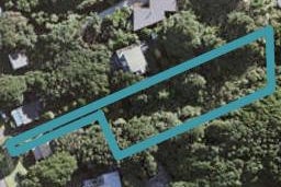 37 North Piha Road, Piha, Piha