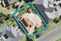 8 Taupiko Place, Green Bay, Auckland