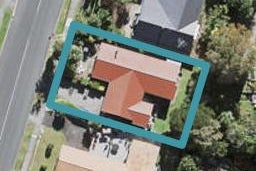 82 Chelsea View Drive, Chatswood, Auckland