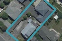 2/136 Memorial Avenue, Burnside, Christchurch