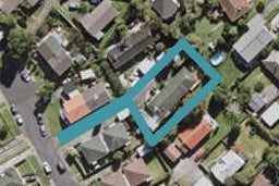 2/23 Mannering Place, Hillcrest, Auckland