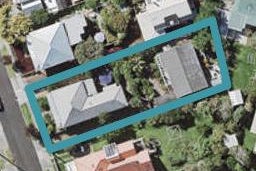 2/8 Cambria Road, Devonport, Auckland